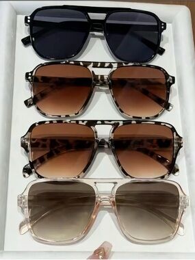 4 Pack Aviator style women’s sunglasses